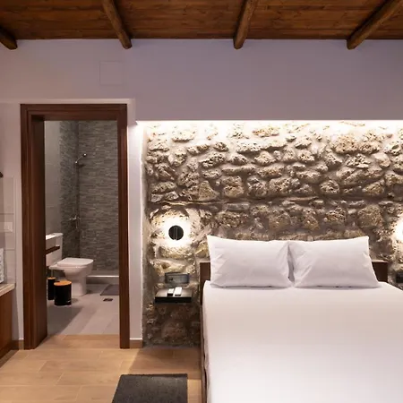 Stone Manor 2 Apartamento *