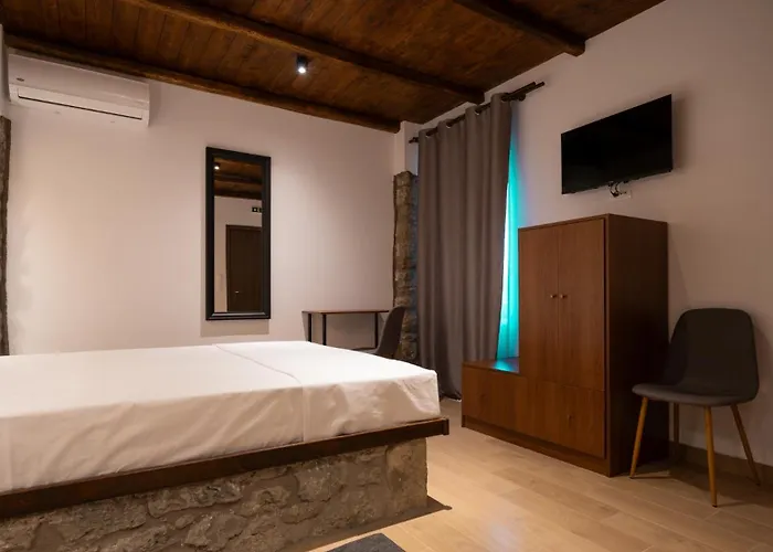 Stone Manor 2 Apartman Kasztráki