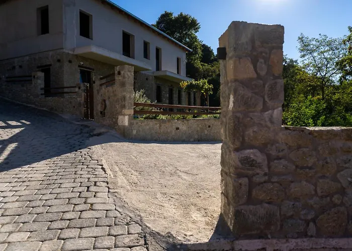 Stone Manor 2 Apartman *